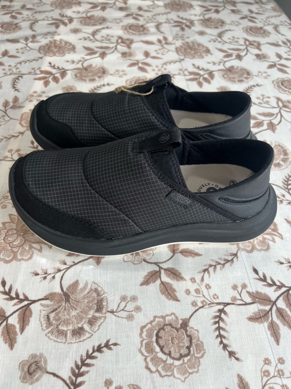 Keen Black Quilted Slip-On Mule - Picture 6 of 13
